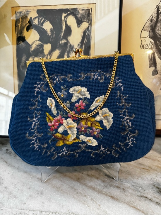 Handbags - Vintage Blue Needlepoint Floral Kiss Lock Handbag Gold Chain Purse
